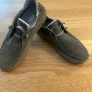 Men’s Stio suede slip on loafer